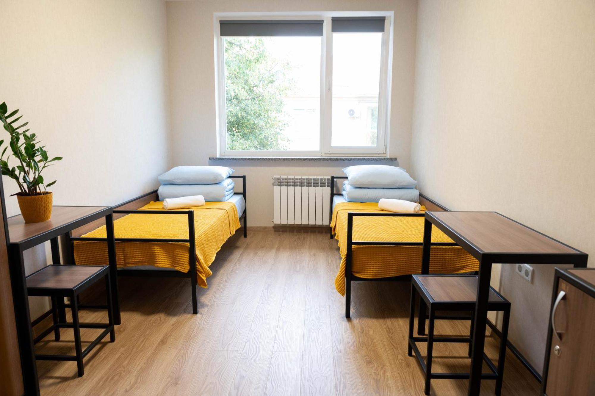 Hostel H Ровно Экстерьер фото